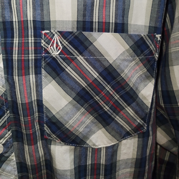 Volcom long sleeve shirt - Picture 2 of 4